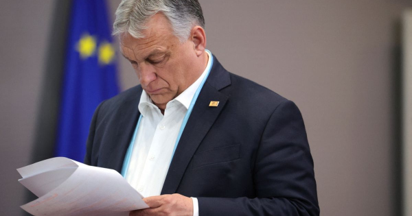 A Spiegel szerint Orbán Viktor maffiamódszerekkel számolja fel a német tőkével kötött barátságát