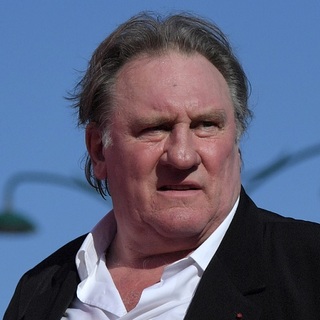 Gérard Depardieu tagadja, hogy szexuálisan zaklatott volna tizenhárom nőt