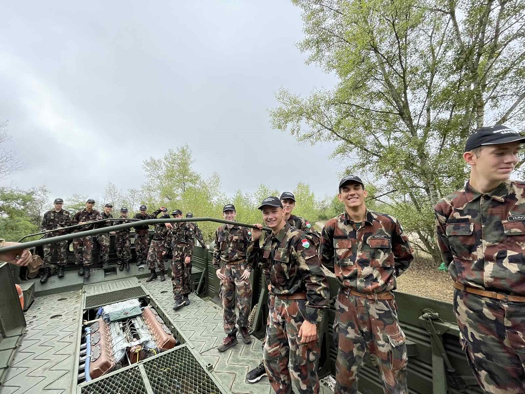 Még lehet jelentkezni a honvédelmi táborokba