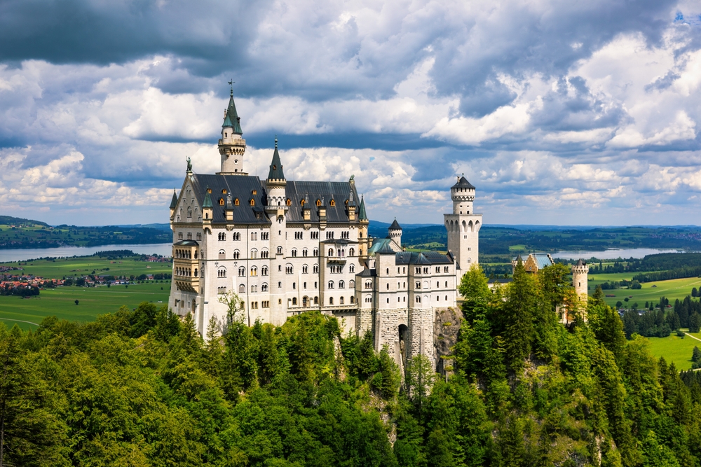 Szakadékba löktek két turistalányt a bajorországi Neuschwanstein kastélynál