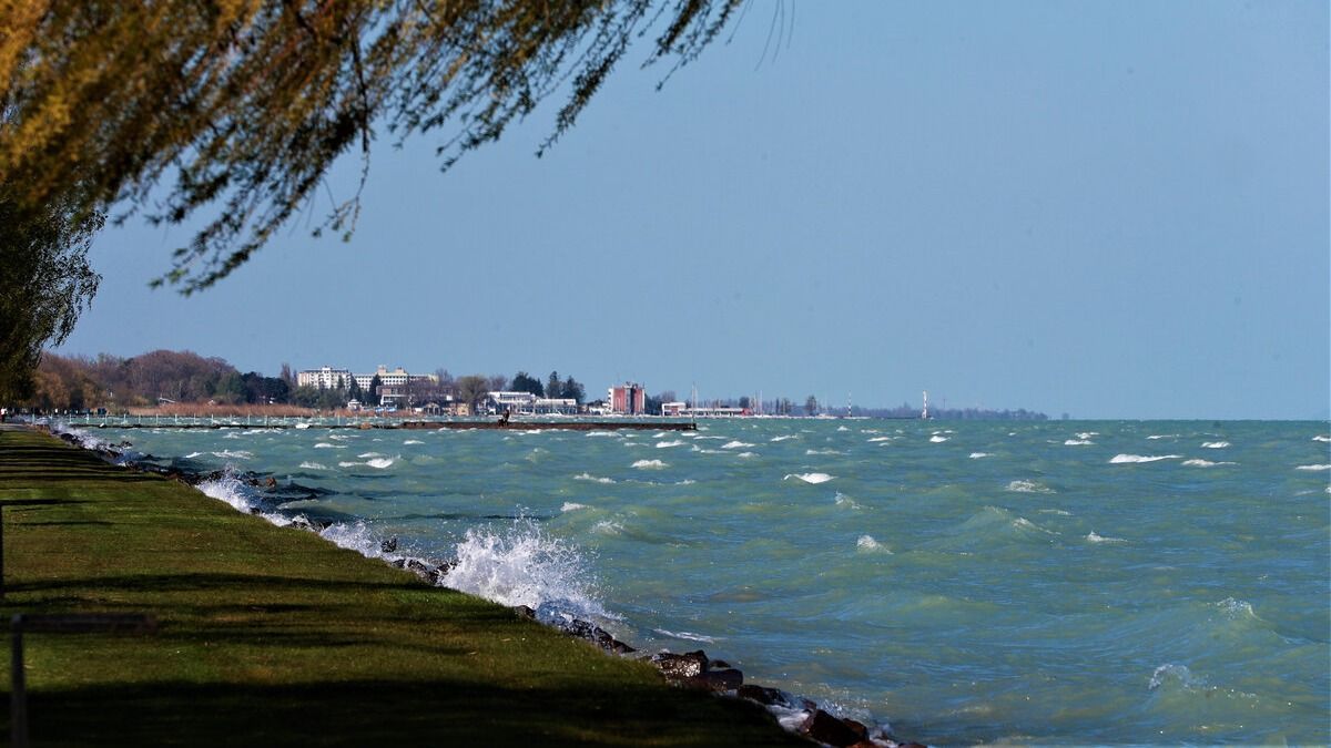 Egy kislány sikítása törte meg a csendet a siófoki strandon, majd jött a dráma