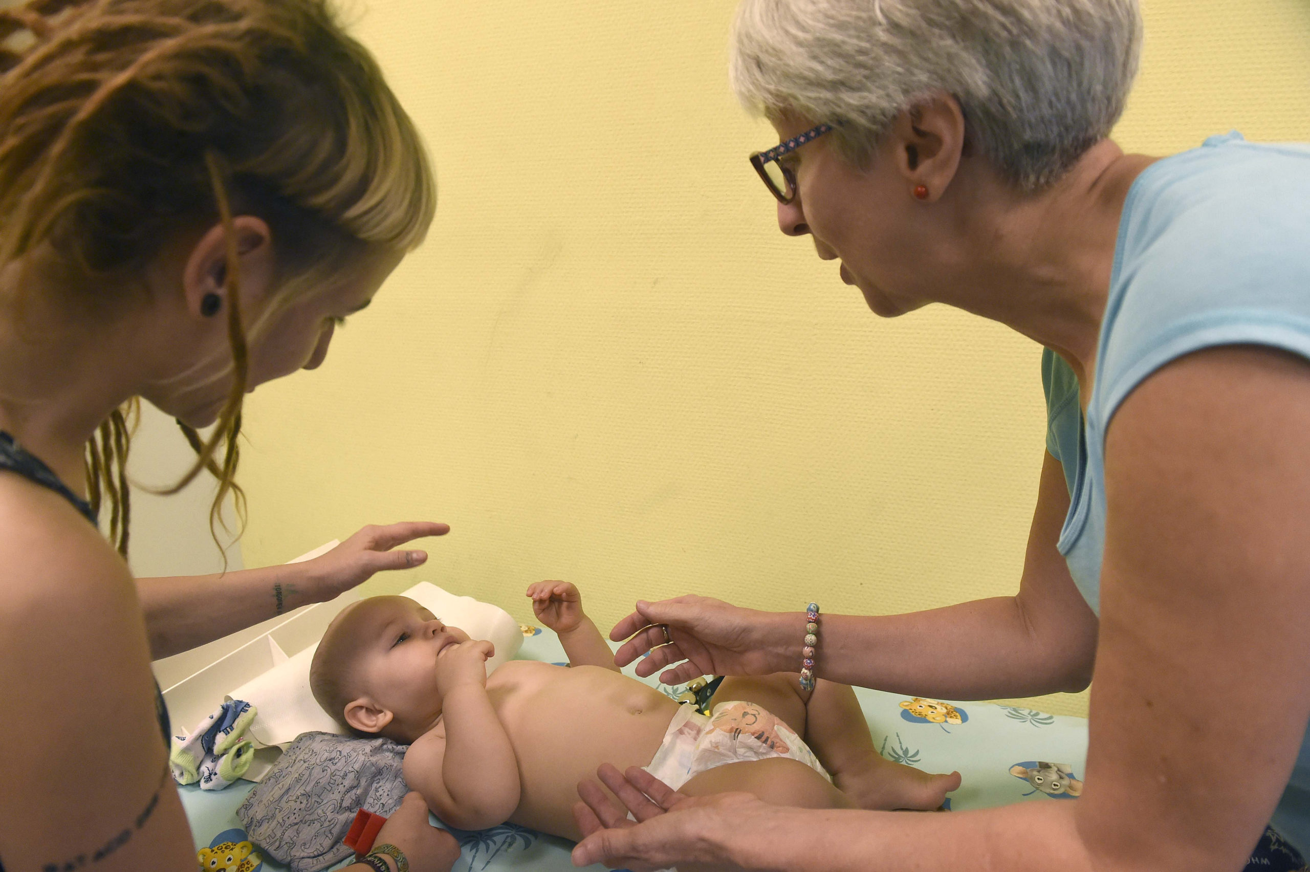 Álhírek terjengenek a védőnői ellátásról