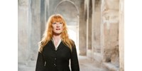  Jön Loreena McKennitt  