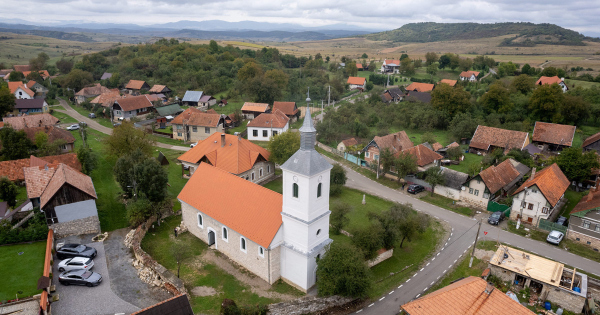 Magyar támogatással felújított műemlék templomokat adtak át Erdélyben