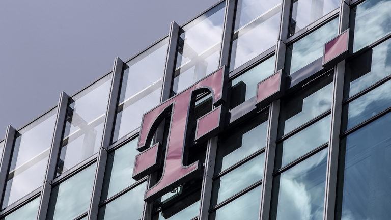 Javított idei bevételi és működésieredmény-előrejelzésén a Magyar Telekom