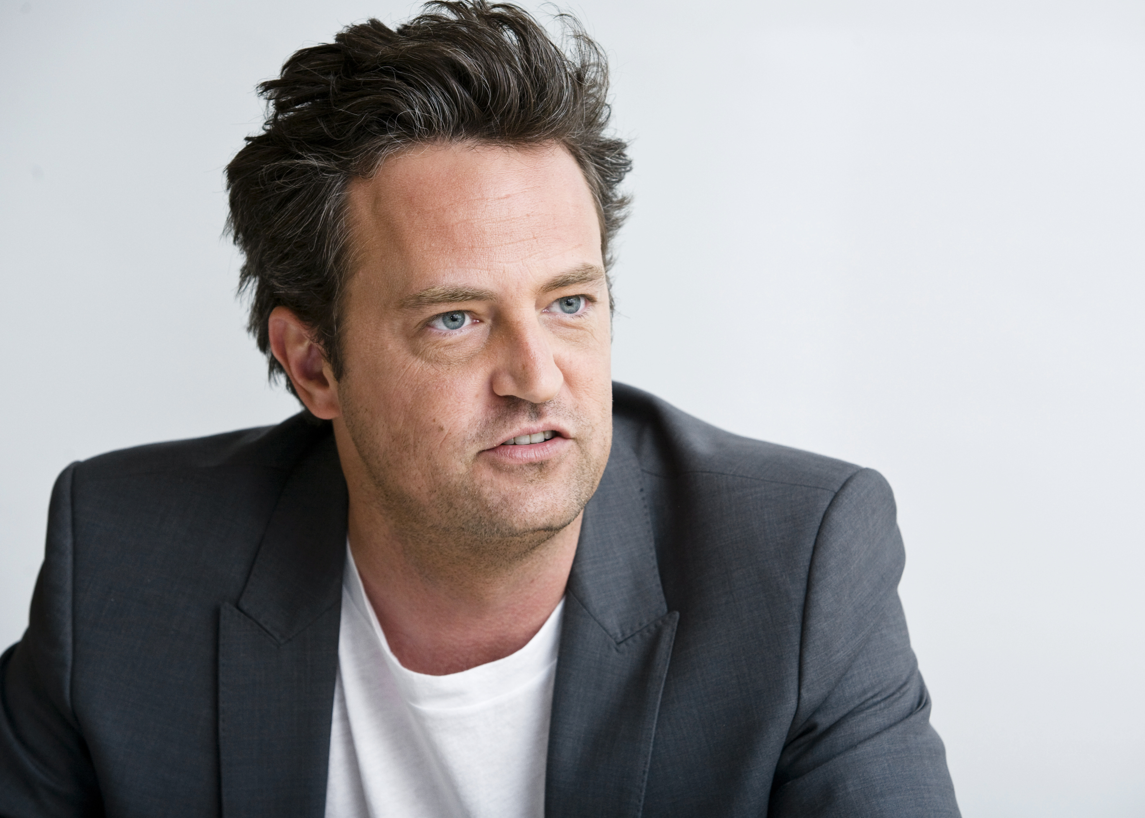 "Boldog volt és jókedvű" - sokkolta a Jóbarátok társalkotóját Matthew Perry halála