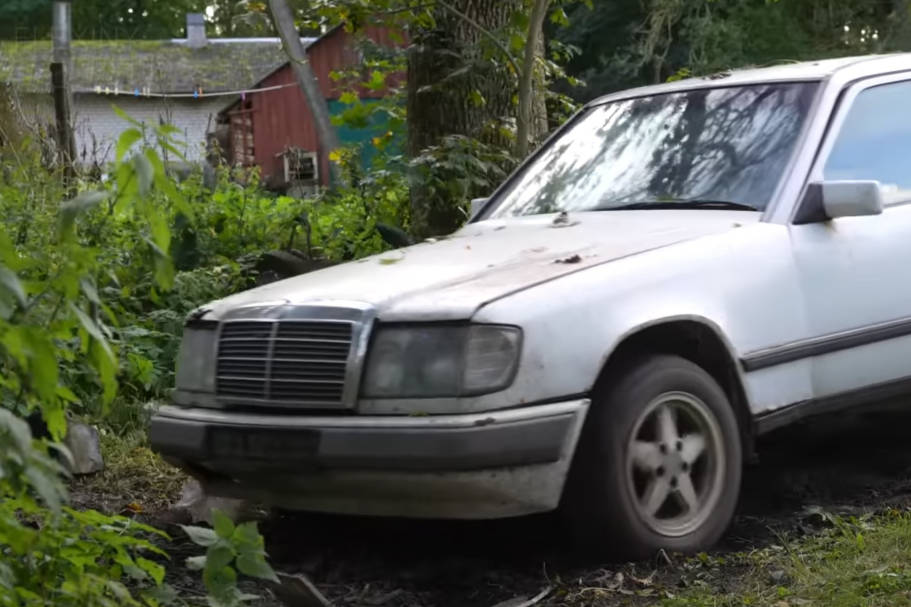 Vajon beindult az öreg dízel Mercedes nyolc év állás után?