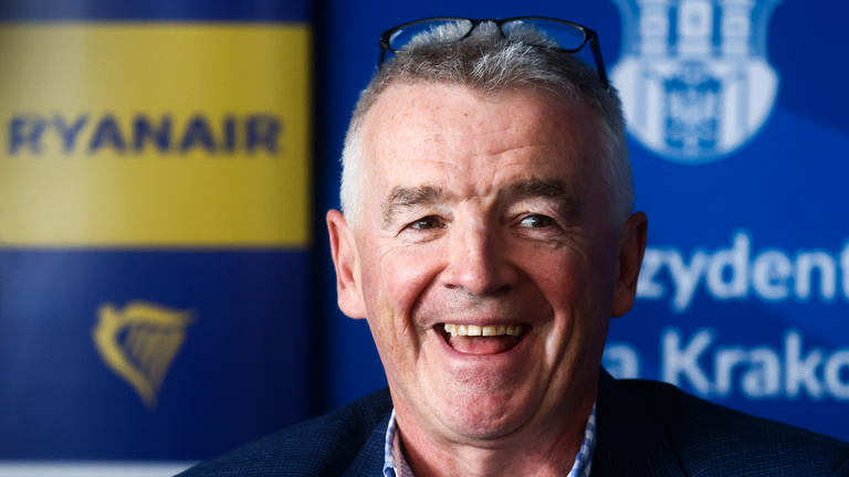 Annyira megy a Ryanair szekere, hogy a vezérigazgató 100 millió eurós bónuszt kaphat