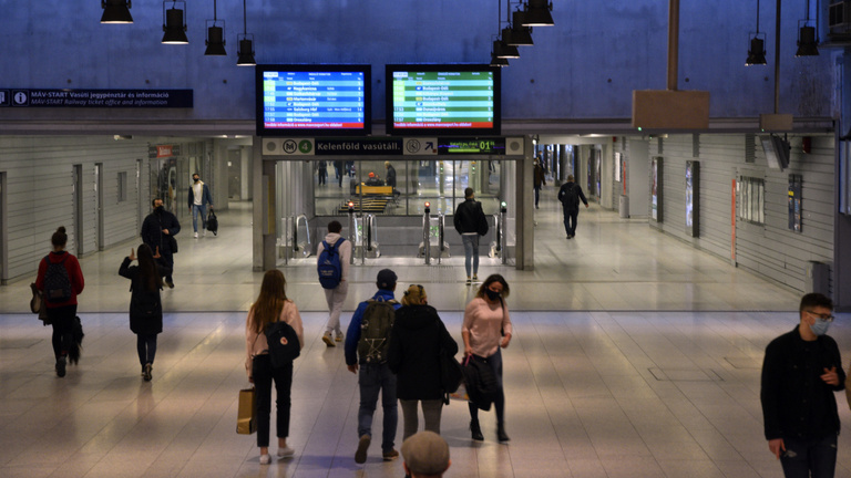 A vasárnapi óraátállítás a közlekedést is felbolygatja