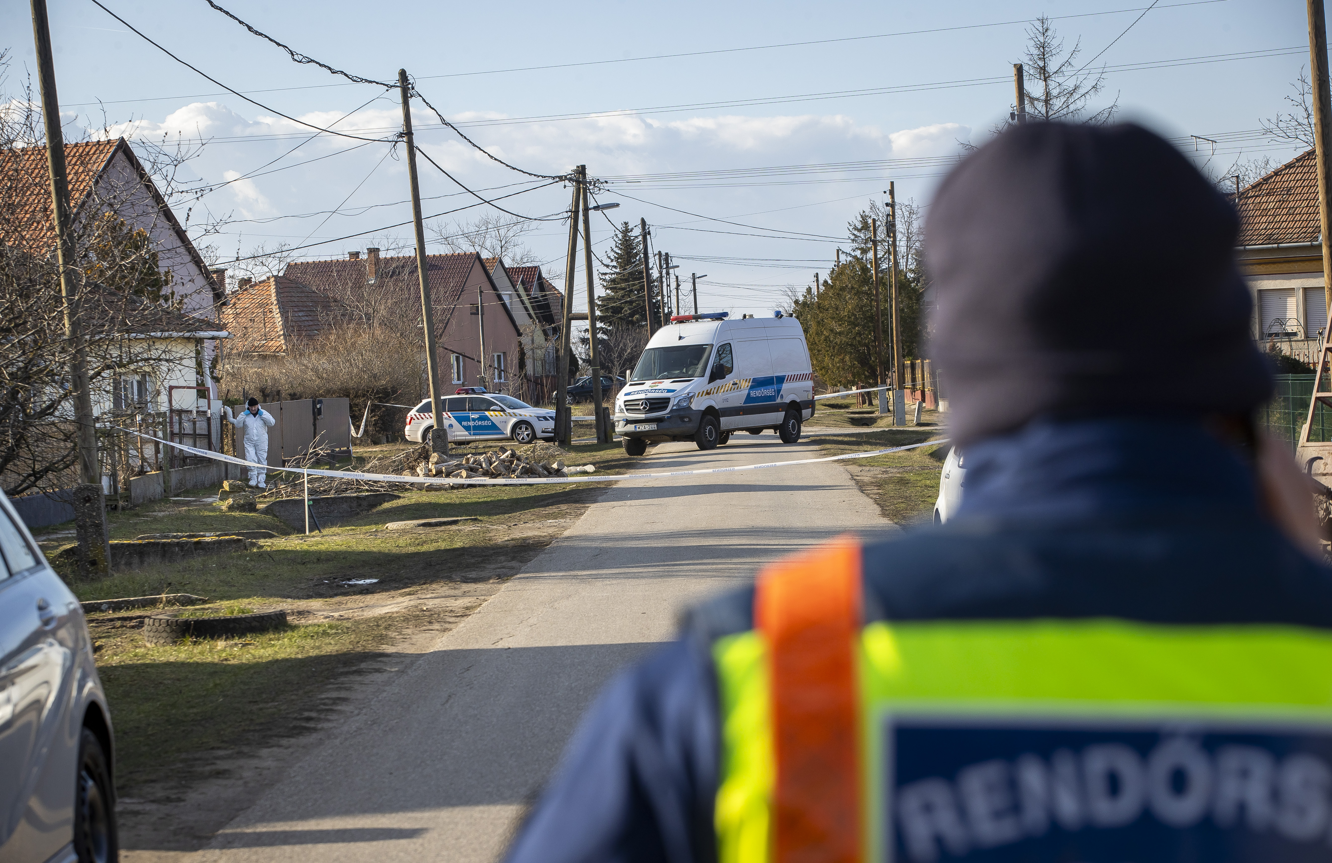 Járókelőt ütöttek el Egerben: a gázoló motorost is kórházba kellett vinni