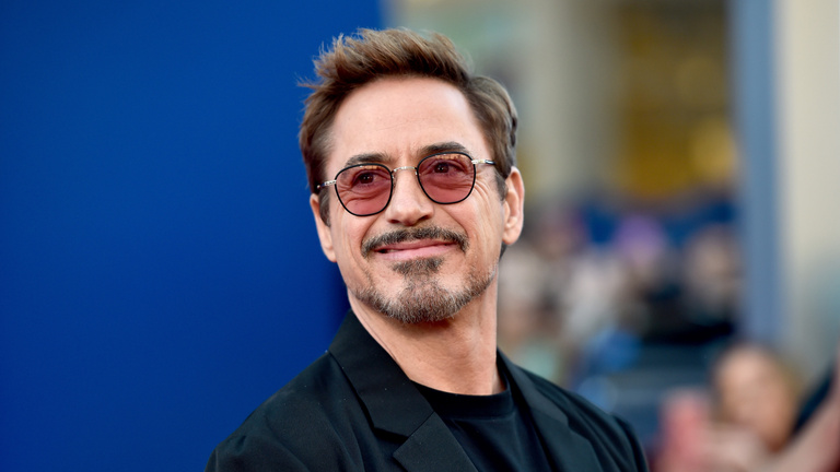 Robert Downey Jr. olyat csinál, amit eddig soha