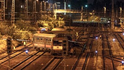 Teljes a káosz, továbbra sem fogad járatokat a Keleti pályaudvar: friss hírek a vonatbalesetről