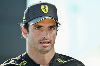 F1: Hamilton áldozatának érzi magát Sainz