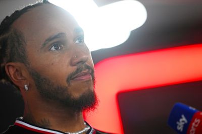 Hamilton: Nálam jobbat érdemel a csapat