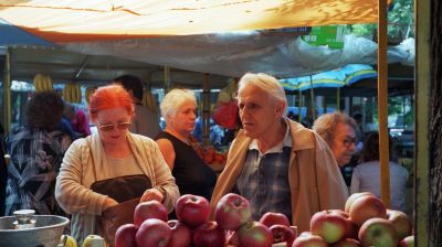 Ez a baj az alacsonyan tervezett inflációval - Ha maradnak a kormányzati tervek, jövőre még kevesebbet lehet majd vásárolni a nyugdíjból