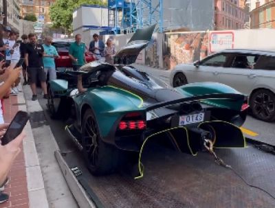 Videó: Alonso Aston Martin Valkyrie-je lerobbant Monacóban