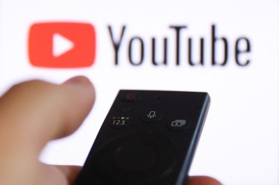 A YouTube korlátozná a fogyásról és fitneszről szóló tartalmak elérését a tinédzserek számára