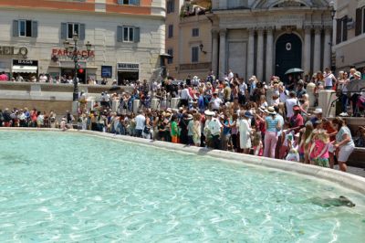  Fizetőssé tehetik turistáknak a Trevi-kút látogatását  