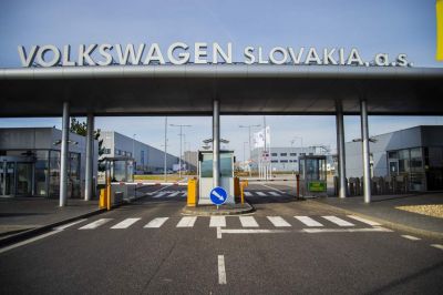 A Volkswagen szlovákiai alkalmazottait is érintheti a cégben uralkodó káosz?