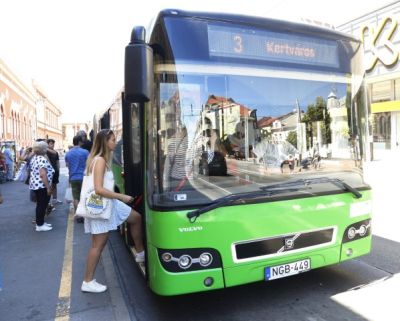 Tüke Busz: Járatsűrítésekkel, több buszvezetővel indult az új menetrend