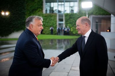 Orbán Viktor gratulált Olaf Scholznak a határellenőrzésről hozott döntés kapcsán