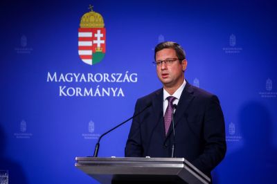 Gulyás Gergely: A határainkat minden körülmények közt megvédjük