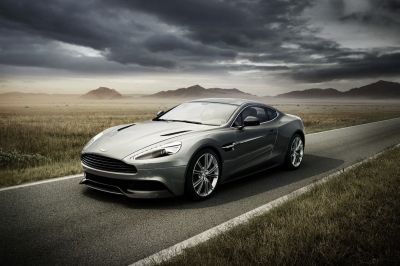 Még az elődjeit is leiskolázza a legújabb Aston Martin Vanquish