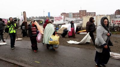 Svédország fejenként 12 milliót fizetne a migránsoknak, hogy menjenek haza