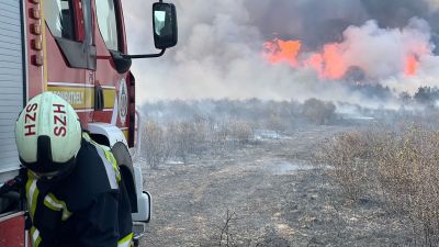 1400 focipályányi terület égett a kenyeri tűzesetben