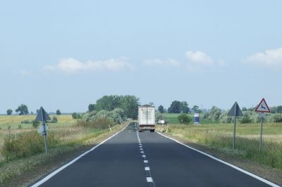 A 37-es út újabb szakaszát újítják fel Zemplénben