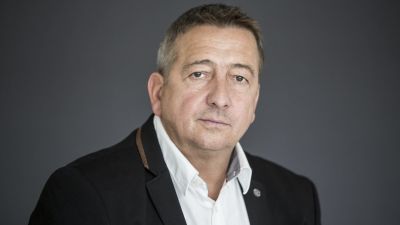 Bayer Zsolt: Mutatom, hogy kell ezt csinálni!