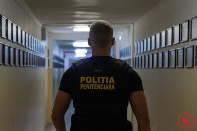 Kiakadtak a tartalékos katonák és a börtönrendőrök