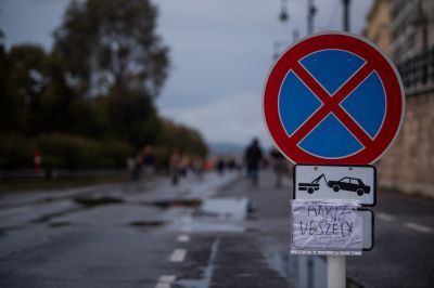 Újabb lezárásokat jelentettek be Budapesten a közelgő nagy árvíz miatt