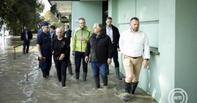 Orbán Viktor Nagymaroson és Kismaroson ellenőrizte a védekezési munkálatokat