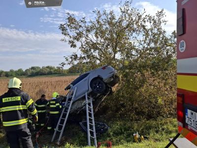 Azonnal meghalt az autóját fának vezető sofőr