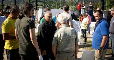 Orbán Viktor a Szentendrei-szigeten folytatta ellenőrző körútját