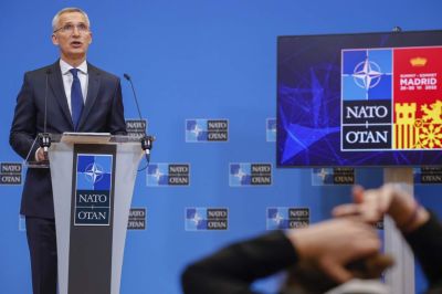 Jens Stoltenberg: Minél több fegyvert ad Ukrajnának a NATO, annál valószínűbbé válik a béke