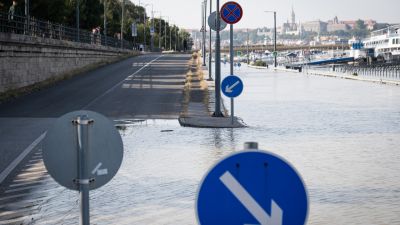 Pár óra maradt a tetőzésig Budapesten - Fotókon a főváros