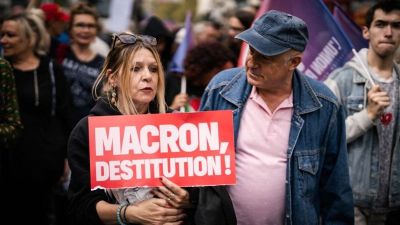 Megalakult a francia kormány, jönnek a reakciók: „az új Macron-katasztrófafilm szereplőgárdája ismert”