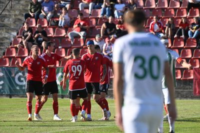 Egy félidő alatt lerendezte a Majost a PMFC