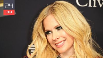 Avril Lavigne 40 éves lett, de ennél is hihetetlenebb, hogy még mindig hiteles lázadó punkhercegnőként