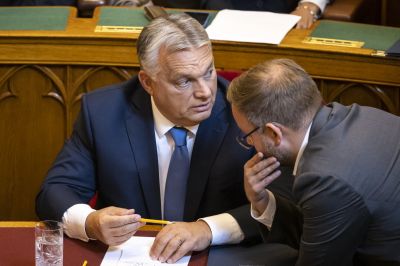 Az egyik kulcsemberét próbálja megmenteni Orbán Viktor