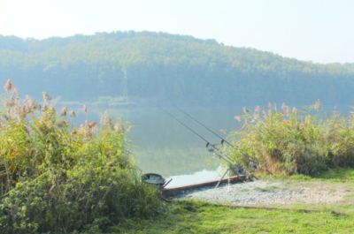 Elvettek egy népszerű horgásztavat a Vas vármegyei szövetségtől