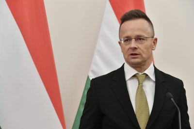 Szijjártó Péter: a nemzetközi politikának vissza kell térnie a kölcsönös tisztelet talajára