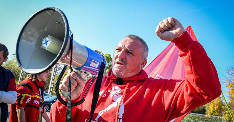 Komjáthi Imre több politikust is a párttagságuk felfüggesztésére kért