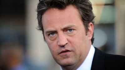 Hivatalos: bizonyos az idegenkezűség Matthew Perry halálában