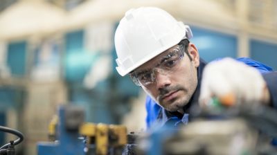 Mélyrepülésben a magyar gazdaság: nem jó híreket közölt a KSH