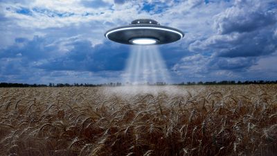 Eljöttek az UFO-k? Rejtélyes objektum tűnt fel az égen, kiszivárgott egy videó