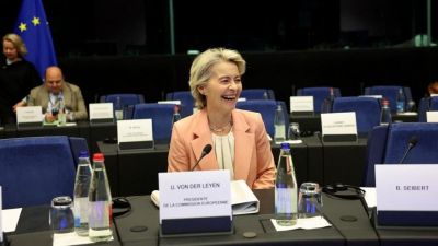 Tovább erősödik a hatalomkoncentráció Ursula von der Leyen kezében