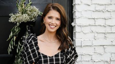 Katherine Schwarzenegger megmutatta gömbölyű hasát, Kate Hudson mozgólépcsőzött